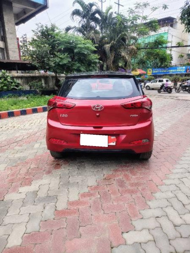 Second-hand 2018 Hyundai i20 1.2 Asta Dual Tone for sale in Guwahati-2