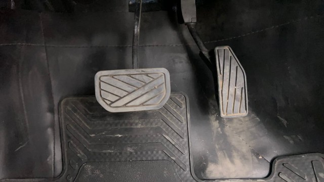 Second-hand 2022 Maruti Suzuki XL6 Alpha AT for sale in Pune-14