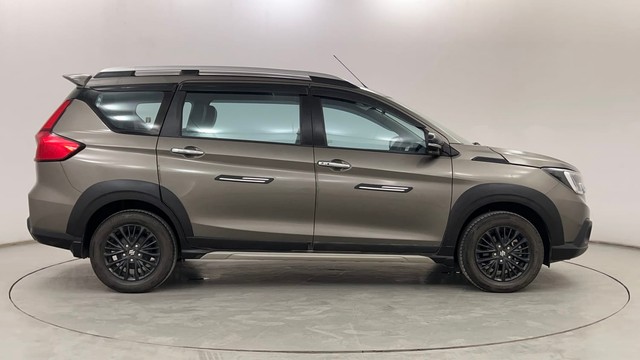 Second-hand 2022 Maruti Suzuki XL6 Alpha AT for sale in Pune-2