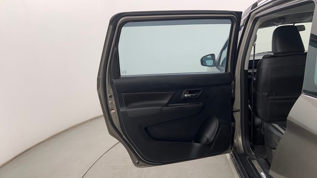 Second-hand 2022 Maruti Suzuki XL6 Alpha AT for sale in Pune-35