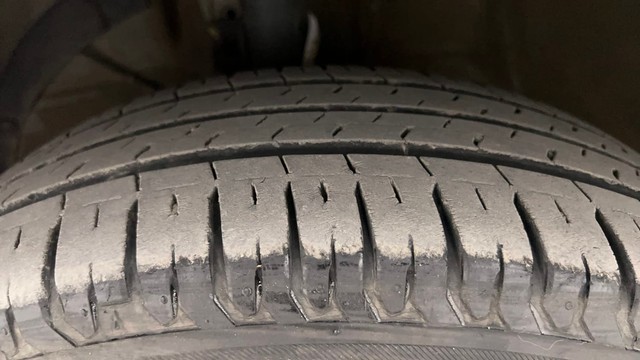 Second-hand 2022 Maruti Suzuki XL6 Alpha AT for sale in Pune-36