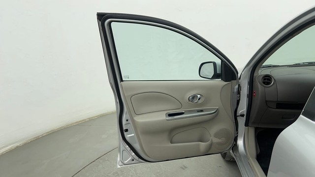 Second-hand 2015 Nissan Micra XV CVT for sale in Pune-33