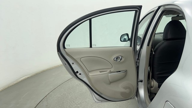 Second-hand 2015 Nissan Micra XV CVT for sale in Pune-25