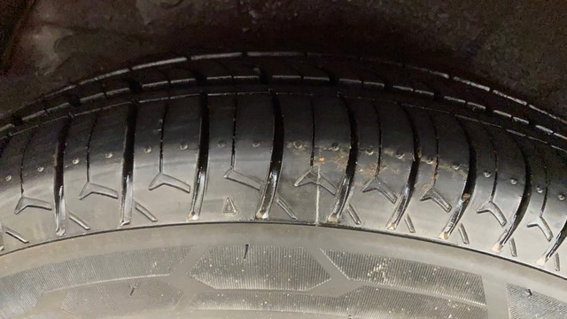 Second-hand 2012 Hyundai i10 Sportz for sale in Hyderabad-29