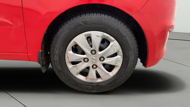 Second-hand 2012 Hyundai i10 Sportz for sale in Hyderabad-23