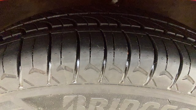 Second-hand 2012 Hyundai i10 Sportz for sale in Hyderabad-28