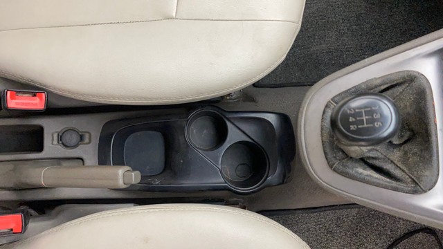 Second-hand 2012 Hyundai i10 Sportz for sale in Hyderabad-13