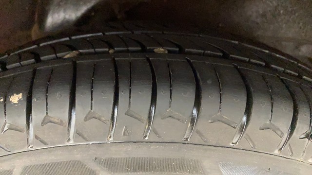 Second-hand 2012 Hyundai i10 Sportz for sale in Hyderabad-31