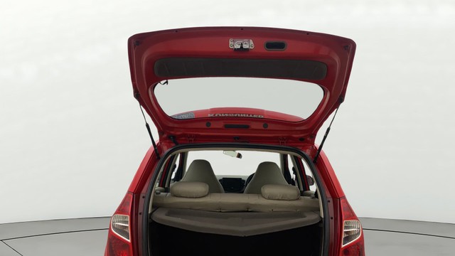 Second-hand 2012 Hyundai i10 Sportz for sale in Hyderabad-20