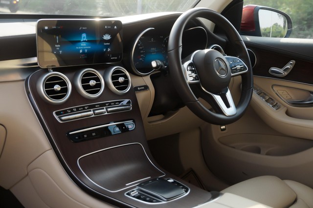 Second-hand 2021 Mercedes-Benz GLC 200 for sale in New Delhi-15