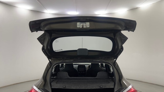 Second-hand 2016 Renault KWID 1.0 AMT RXT for sale in Pune-35