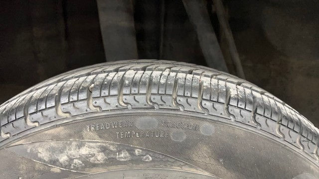 Second-hand 2016 Renault KWID 1.0 AMT RXT for sale in Pune-37