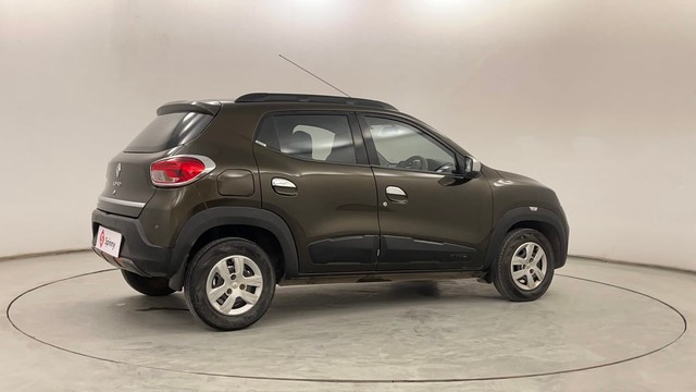 Second-hand 2016 Renault KWID 1.0 AMT RXT for sale in Pune-3