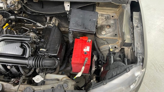 Second-hand 2016 Renault KWID 1.0 AMT RXT for sale in Pune-33