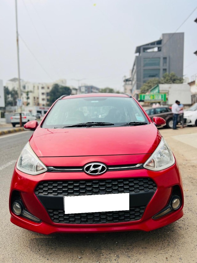Hyundai i10 Sportz 1.1L Second-hand 2017 Hyundai i10 Sportz 1.1L for sale in Vadodara-0