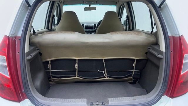 Second-hand 2012 Hyundai i10 Magna 1.2 for sale in Hyderabad-9