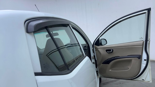 Second-hand 2012 Hyundai i10 Magna 1.2 for sale in Hyderabad-16