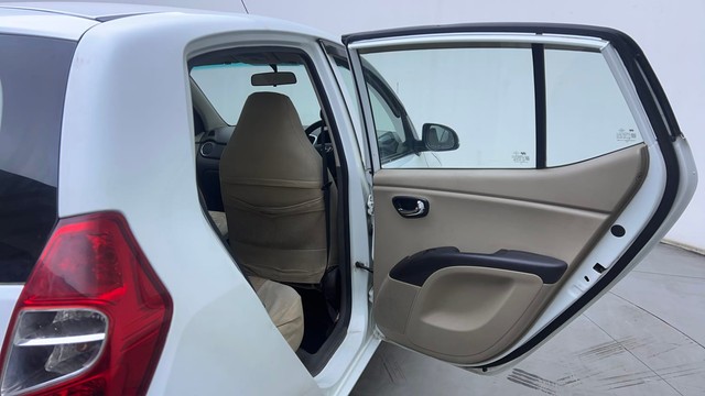 Second-hand 2012 Hyundai i10 Magna 1.2 for sale in Hyderabad-27