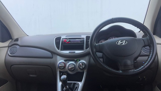 Second-hand 2012 Hyundai i10 Magna 1.2 for sale in Hyderabad-11