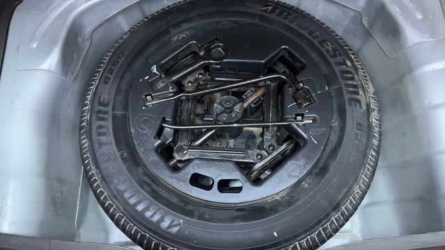 Second-hand 2012 Hyundai i10 Magna 1.2 for sale in Hyderabad-21