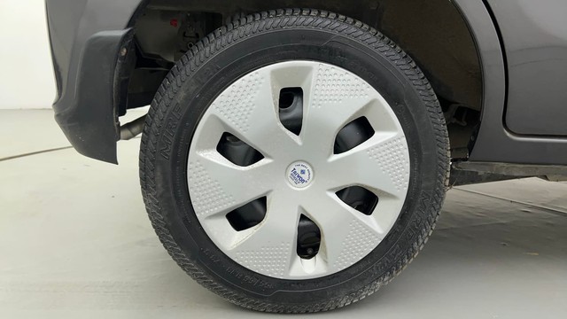 Second-hand 2016 Maruti Alto K10 VXI AMT for sale in Ahmedabad-18