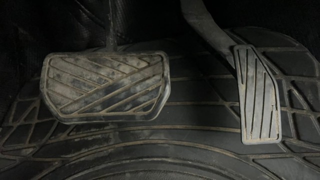 Second-hand 2016 Maruti Alto K10 VXI AMT for sale in Ahmedabad-14