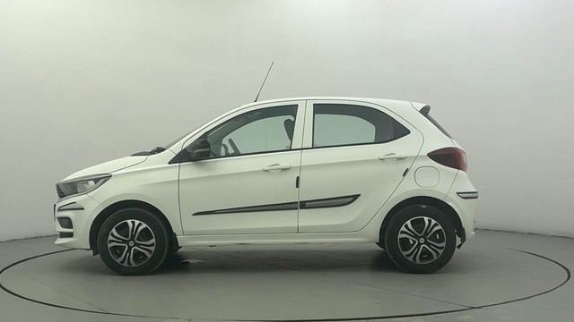 Second-hand 2022 Tata Tiago 1.2 Revotron XT for sale in Ahmedabad-6