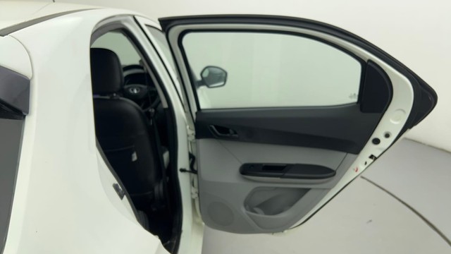 Second-hand 2022 Tata Tiago 1.2 Revotron XT for sale in Ahmedabad-24