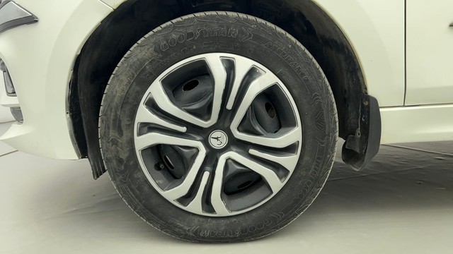 Second-hand 2022 Tata Tiago 1.2 Revotron XT for sale in Ahmedabad-20