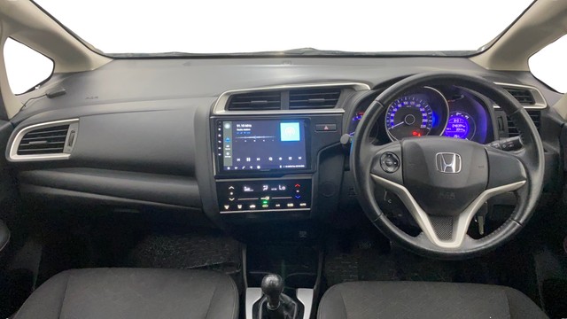 Second-hand 2017 Honda Jazz 1.2 VX i VTEC for sale in Gulbarga-10