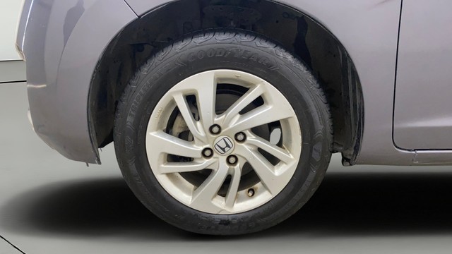 Second-hand 2017 Honda Jazz 1.2 VX i VTEC for sale in Gulbarga-25