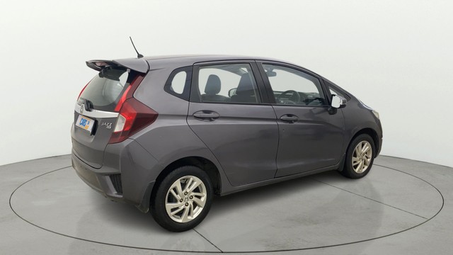 Second-hand 2017 Honda Jazz 1.2 VX i VTEC for sale in Gulbarga-2