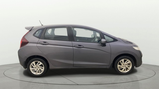 Second-hand 2017 Honda Jazz 1.2 VX i VTEC for sale in Gulbarga-1