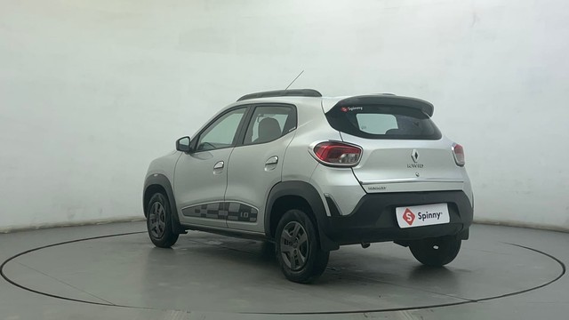 Second-hand 2017 Renault KWID 1.0 AMT RXT for sale in Ahmedabad-5