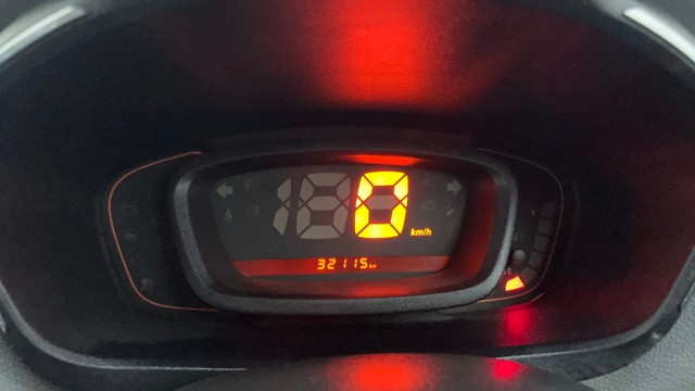 Second-hand 2017 Renault KWID 1.0 AMT RXT for sale in Ahmedabad-13