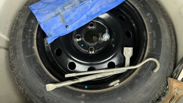 Second-hand 2013 Maruti Swift Dzire VXI for sale in Ahmedabad-21