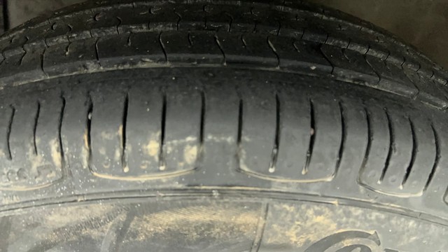 Second-hand 2013 Maruti Swift Dzire VXI for sale in Ahmedabad-36