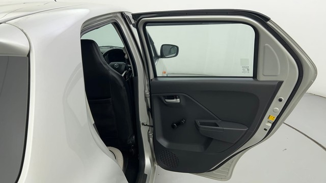 Second-hand 2023 Maruti Alto K10 VXI Plus for sale in Ahmedabad-27