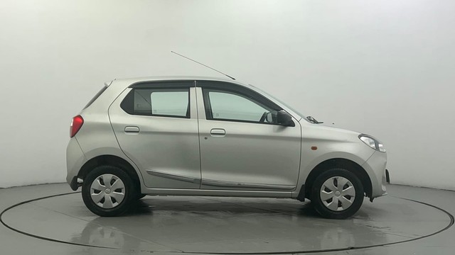 Second-hand 2023 Maruti Alto K10 VXI Plus for sale in Ahmedabad-2