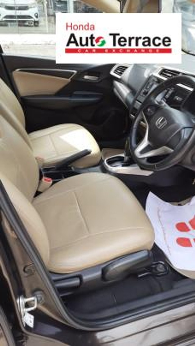 Second-hand 2017 Honda Jazz V CVT for sale in Kottayam-6