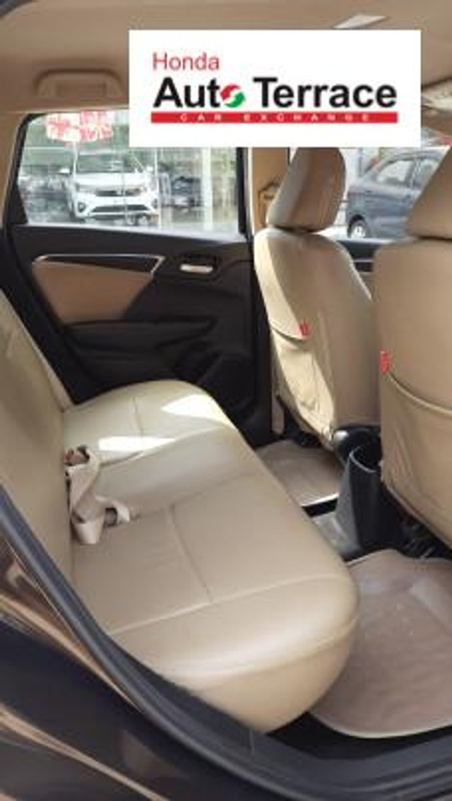 Second-hand 2017 Honda Jazz V CVT for sale in Kottayam-9