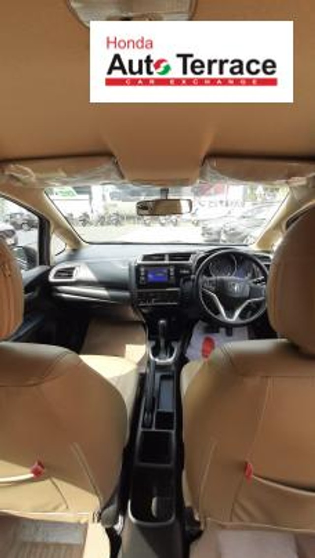 Second-hand 2017 Honda Jazz V CVT for sale in Kottayam-8