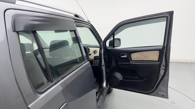 Second-hand 2017 Maruti Wagon R VXI for sale in Ghaziabad-16