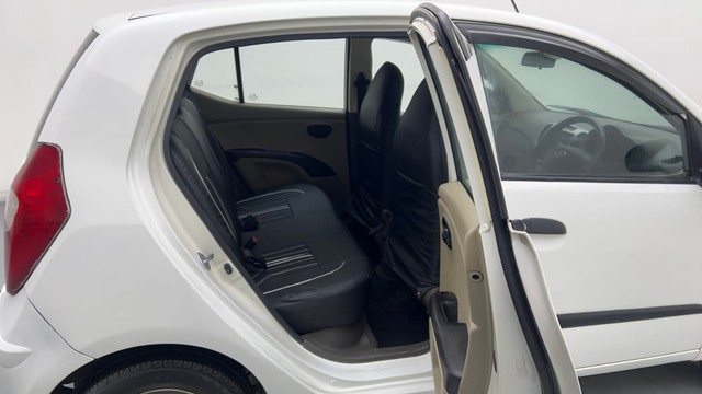 Second-hand 2015 Hyundai i10 Magna 1.1 for sale in Ghaziabad-39