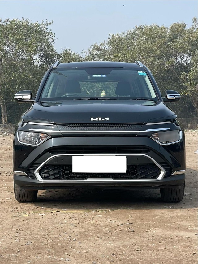 Second-hand 2023 Kia Carens Prestige Plus DCT BSVI for sale in New Delhi-14