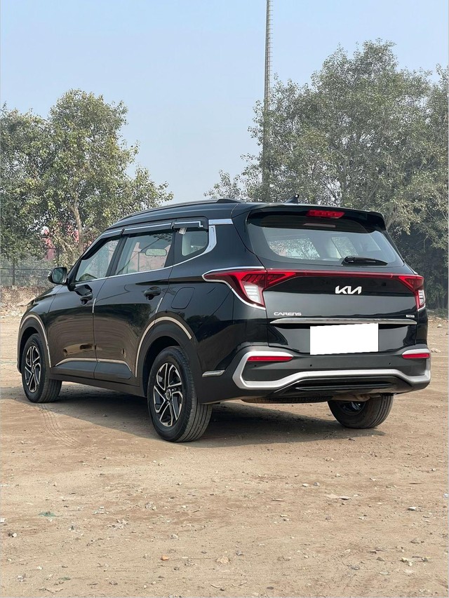 Second-hand 2023 Kia Carens Prestige Plus DCT BSVI for sale in New Delhi-8