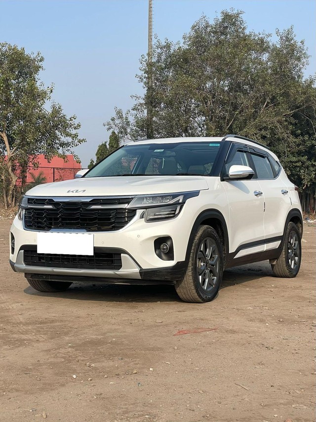 Second-hand 2024 Kia Seltos HTX for sale in New Delhi-4