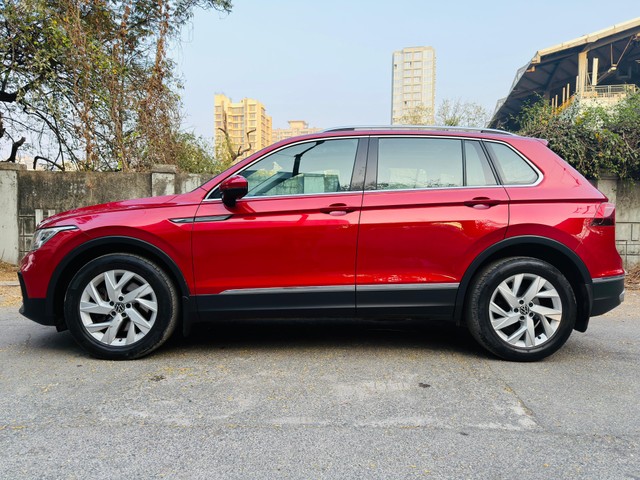 Second-hand 2023 Volkswagen Tiguan 2.0 TSI Elegance BSVI for sale in Mumbai-3