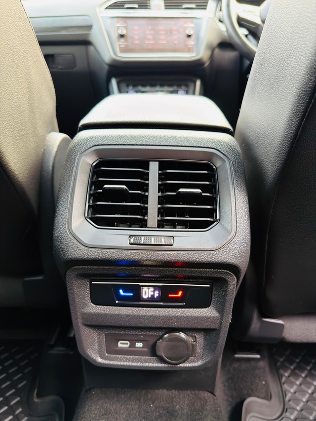 Second-hand 2023 Volkswagen Tiguan 2.0 TSI Elegance BSVI for sale in Mumbai-19