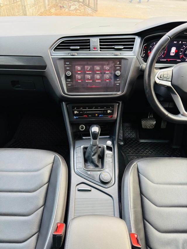 Second-hand 2023 Volkswagen Tiguan 2.0 TSI Elegance BSVI for sale in Mumbai-15